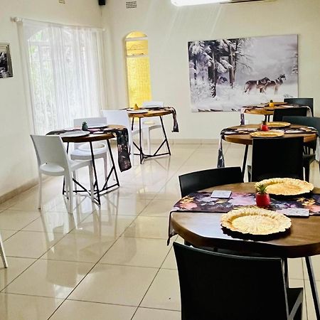 Woelfe Krantz Accommodation Mbombela Bagian luar foto