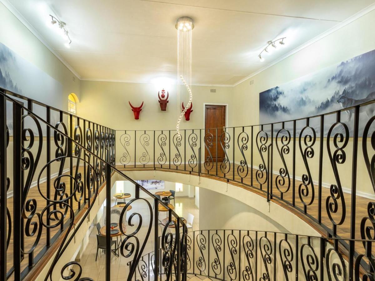 Woelfe Krantz Accommodation Mbombela Bagian luar foto