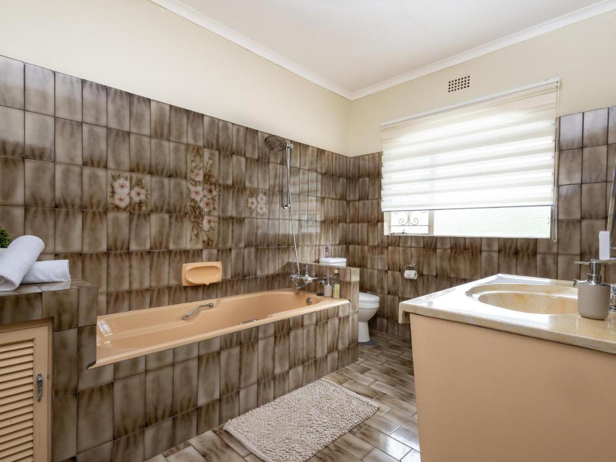 Woelfe Krantz Accommodation Mbombela Ruang foto