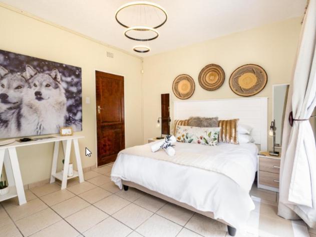 Woelfe Krantz Accommodation Mbombela Bagian luar foto